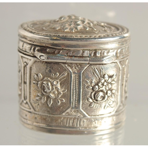 1564 - A SMALL FRENCH OVAL SILVER BOX AND COVER 1.25ins and a heart shaped box. (2).