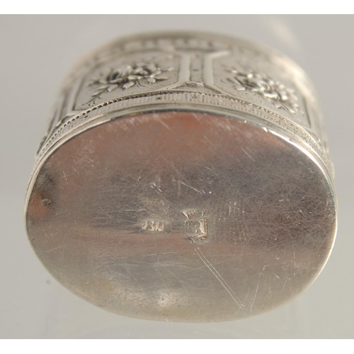 1564 - A SMALL FRENCH OVAL SILVER BOX AND COVER 1.25ins and a heart shaped box. (2).