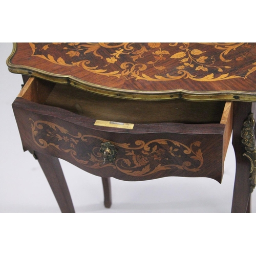 1007 - A GOOD 19TH CENTURY FRENCH ROSEWOOD AND MARQUETRY INLAID TABLE with shaped top, single drawer, on cu... 