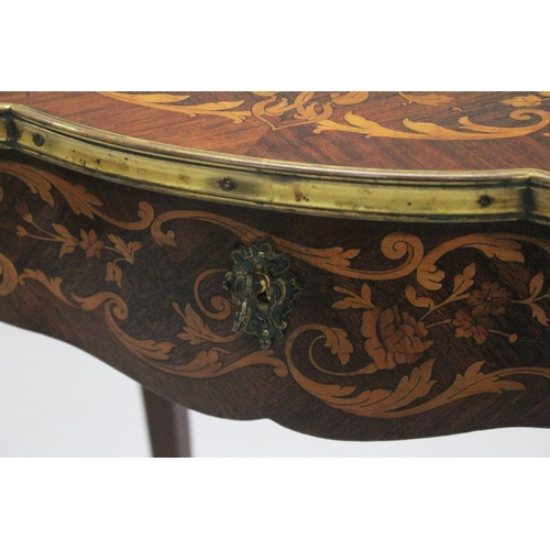 1007 - A GOOD 19TH CENTURY FRENCH ROSEWOOD AND MARQUETRY INLAID TABLE with shaped top, single drawer, on cu... 