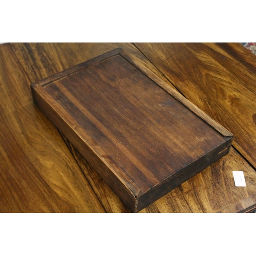 1014 - A VERY GOOD GEORGE III MAHOGANY DROP FLAP TABLE with cross banded top, single end drawer, gate leg a... 