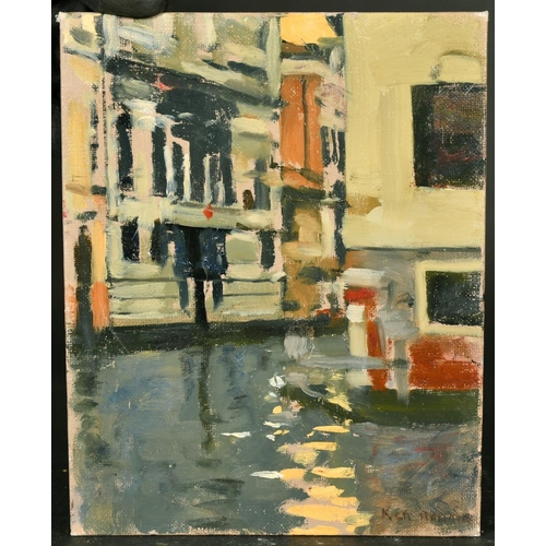 208 - Ken Howard (1932-2022) British, a Venetian Canal Scene, oil on board, signed, 9.5