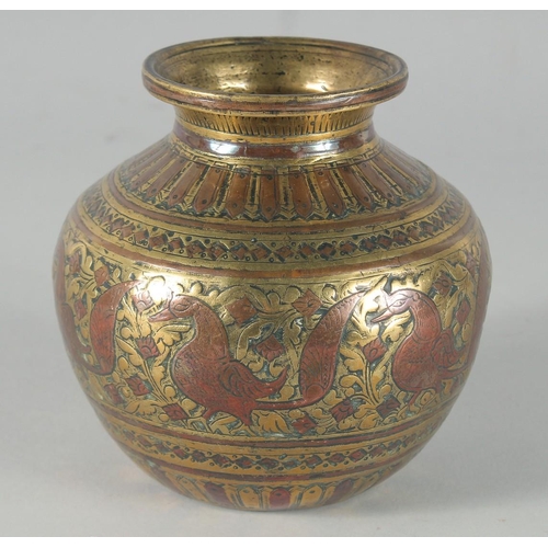 303 - AN 18TH CENTURY SOUTH INDIAN TANJORE GANGA JUMNA LOTA VESSEL, 12.5cm high.