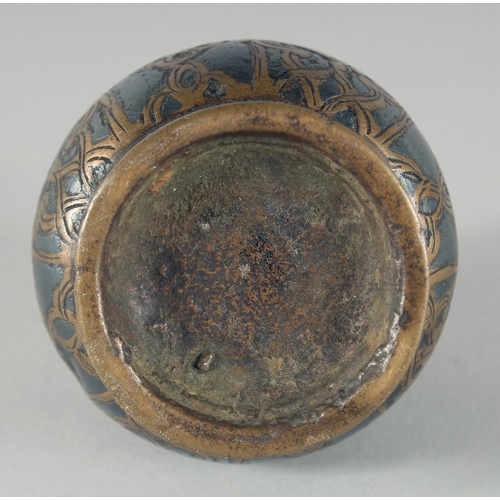 306 - AN EARLY ISLAMIC - POSSIBLY AYYUBID, WHITE METAL INLAID BRONZE INKWELL, 5.5cm high.