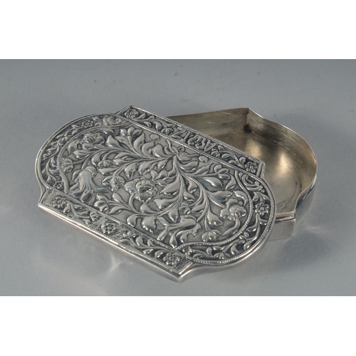 323 - A FINE EMBOSSED SILVER BOX - POSSIBLY OTTOMAN GREEK, the lid with raised decoration depicting flora,... 