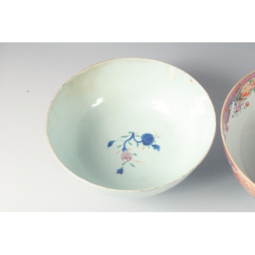 74 - A COLLECTION OF FOUR PORCELAIN ITEMS, including three bowls and a blue and white dish, (af), (4).