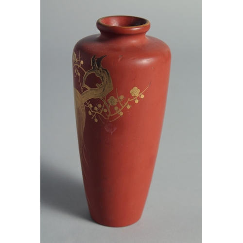 84 - A SMALL JAPANESE LACQUER VASE, with gilt decoration depicting a cockerel on a branch, 17cm high.