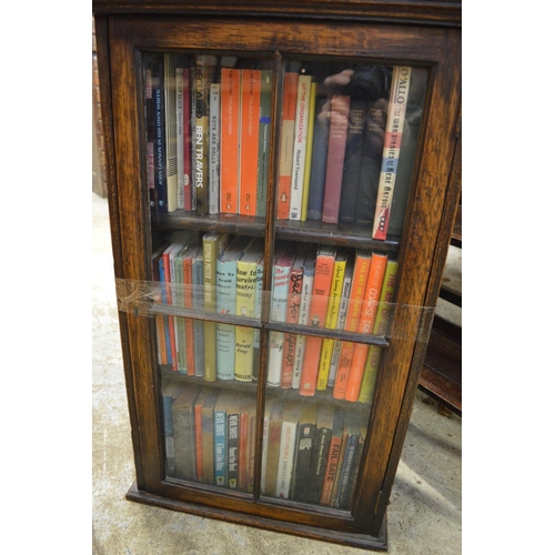 57 - Two small oak bookcases with various books.