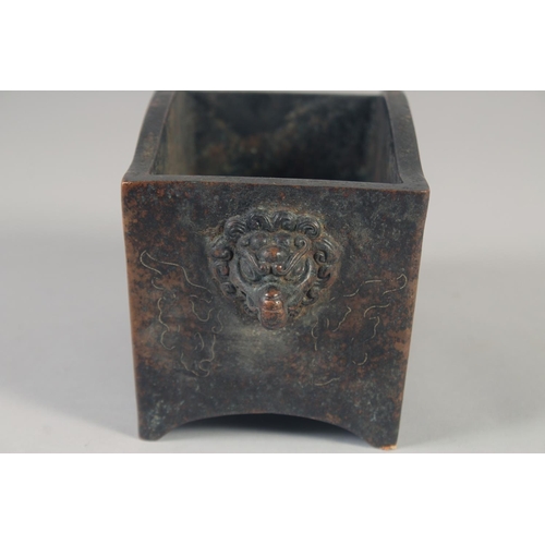 1158 - A GOOD CHINESE SILVER INLAID RECTANGULAR CENSER. 6ins long.