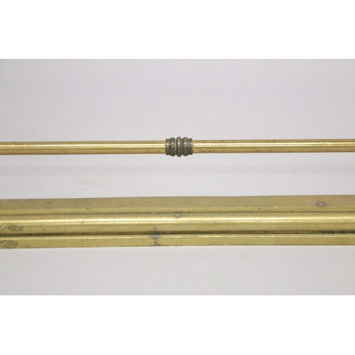 1324 - A REGENCY BRASS AND BRONZE FENDER FRONT. 3ft 5ins long, 4ins deep.