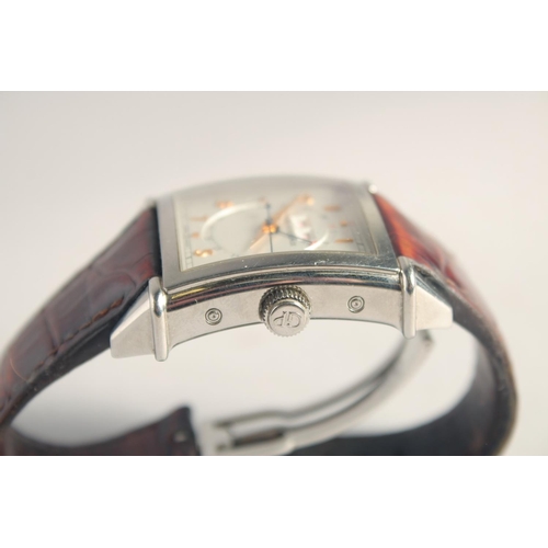 1346 - A GENTLEMAN'S 1945 VINTAGE GIRARD-PERREGAUX WRISTWATCH, model 25810, serial no. 661, automatic, stai... 