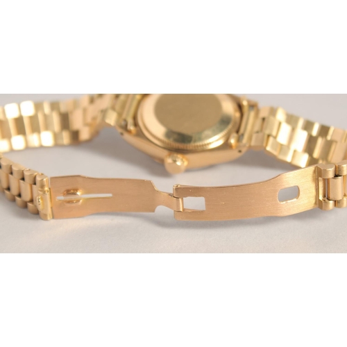 1349 - A SUPERB 18K YELLOW GOLD ROLEX OYSTER PERPETUAL DATE JUST WRISTWATCH 64gms gross weight.