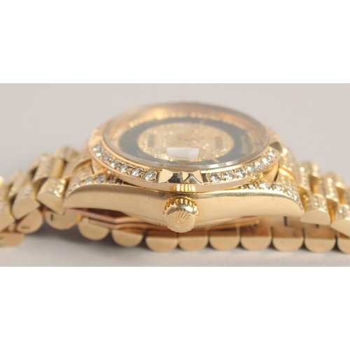 1351 - A SUPERB 18K GOLD DIAMOND SET DAY DATE WRISTWATCH, complete with invoice account from Watches of Swi... 