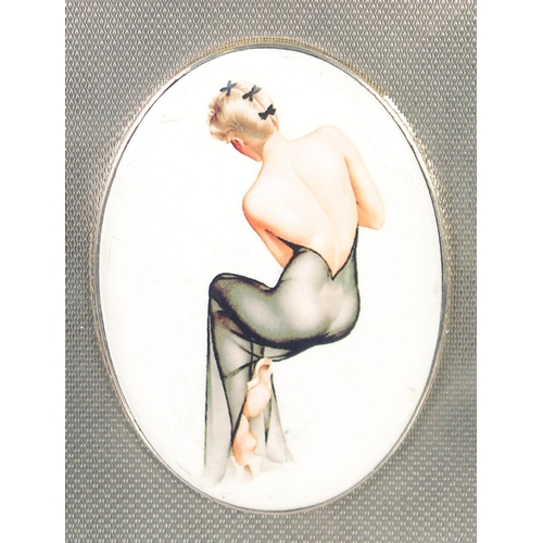 1468 - A GOOD LARGE HEAVY ENGINE TURNED CIGARETTE CASE with and oval enamel of a glamour girl. 5.5ins x 3in... 