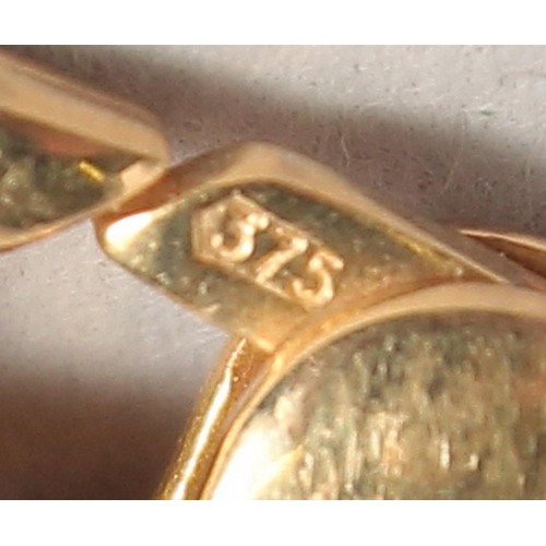 1532 - A 9CT GOLD BRACELET. 24gms.