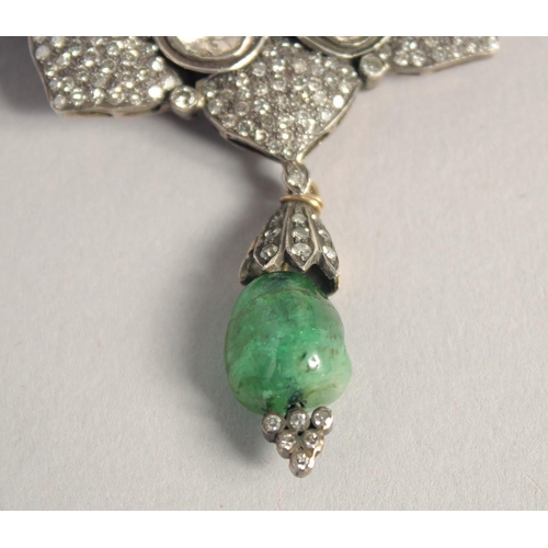 1564 - A GOOD ANTIQUE ROSE DIAMOND AND EMERALD DROP PENDANT.