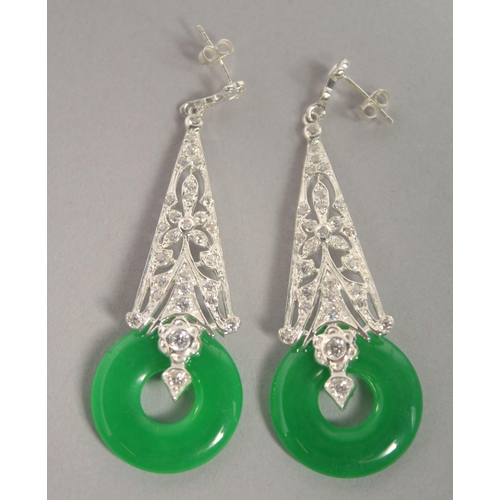 1621 - A PAIR OF SILVER AND JADE ART DECO DESIGN DROP EARRINGS.