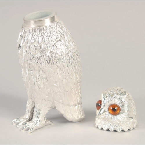 1680 - A SILVER PLATED OWL SUGAR SHIFTER. 6ins high.