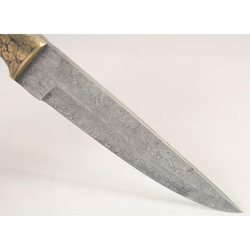 110 - A DAMASCUS STEEL HUNTING KNIFE, 20th century, single edged Damascus blade, oak leaf decorated mounts... 