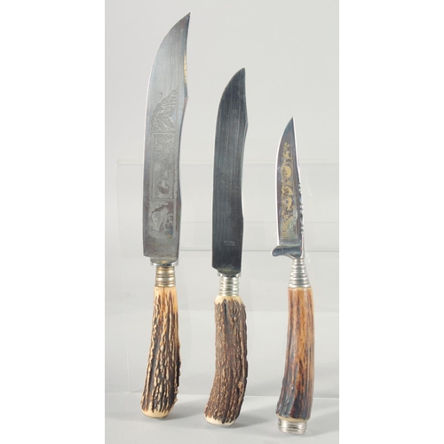 2 - THREE STAG ANTLER KNIVES, LINDER-MESSER, SOLINGEN ROSTFREI, ROSTFREI SOLINGEN.