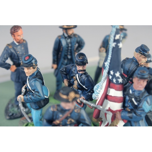 277 - A DIECAST SET, Union Infantry 1865, in a Perspex case.