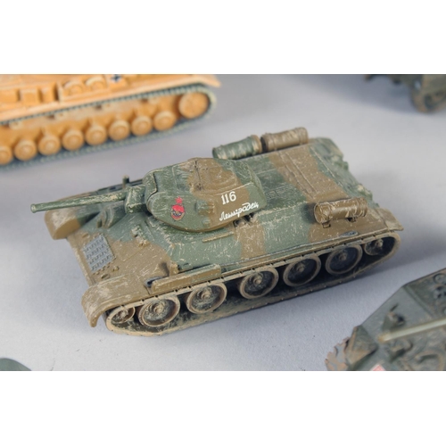 287 - CORGI, TEN VARIOUS SMALL TANKS (10).