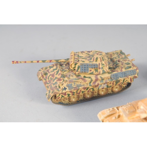 287 - CORGI, TEN VARIOUS SMALL TANKS (10).