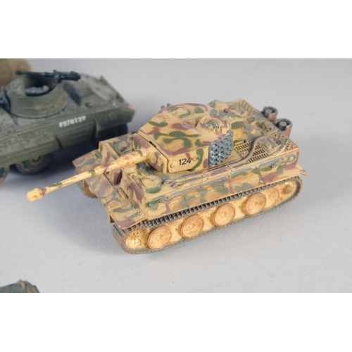 287 - CORGI, TEN VARIOUS SMALL TANKS (10).