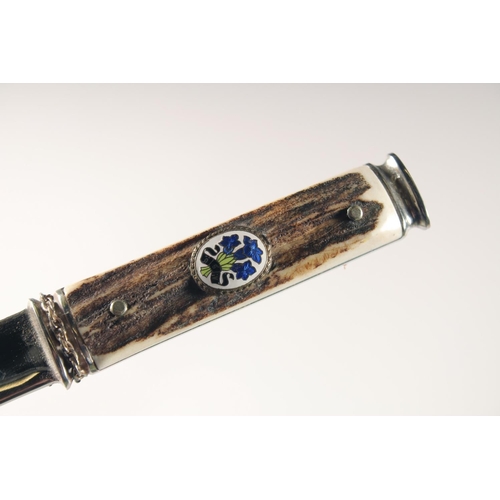 89 - A WINGEN SOLINGEN, with antler handle with oval plaque, in a leather case.