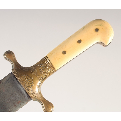 112 - A CURVED HUNTING HANGER, early 19th century, wide fullered blade, gilt brass quillons, grip with riv... 