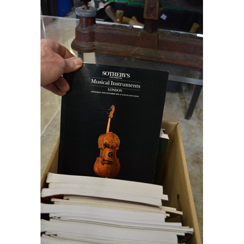 216 - A quantity of Sothebys musical instrument and other auction catalogues.