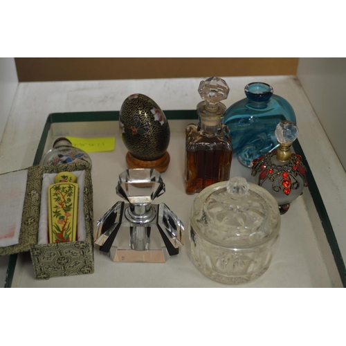 68 - Scent bottles and snuff bottles etc.