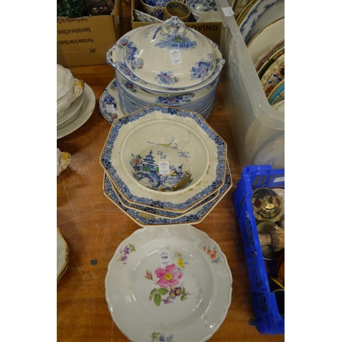 750 - A quantity of Wood & Sons Oriental birds, dinnerware and similar items.