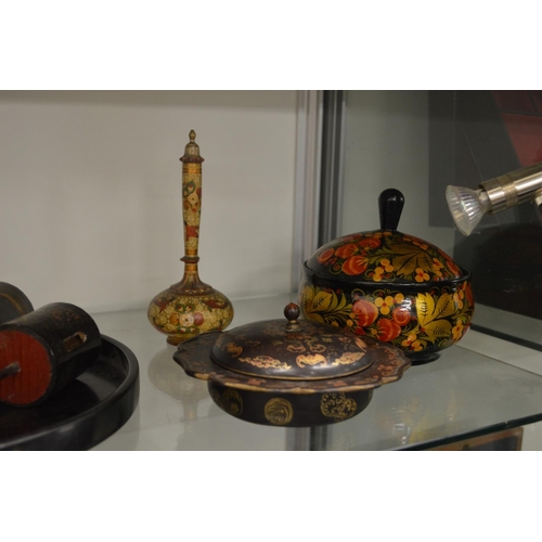 859 - A collection of Oriental and Eastern lacquer items.