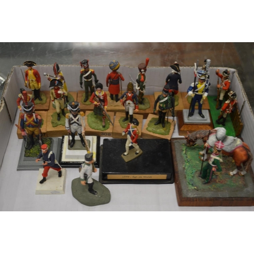 912 - A collection of miniature military figures.