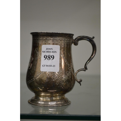 989 - An engraved silver christening mug, London 1821, probably William Bateman.