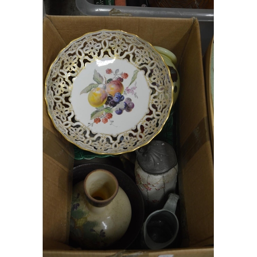 114 - Quantity of decorative china.