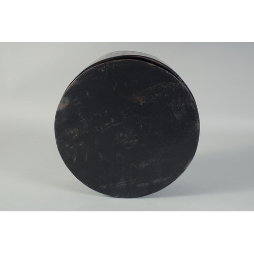 116 - A CHINESE MOTHER OF PEARL INLAID CIRCULAR BOX AND COVER, with a central panel depicting a scene with... 