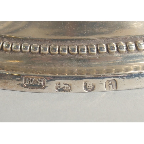 1952 - A GOOD PAIR OF GEORGE III SILVER OVAL TWO HANDLED SAUCE TUREENS with bead edge. London 1784. Maker: ... 