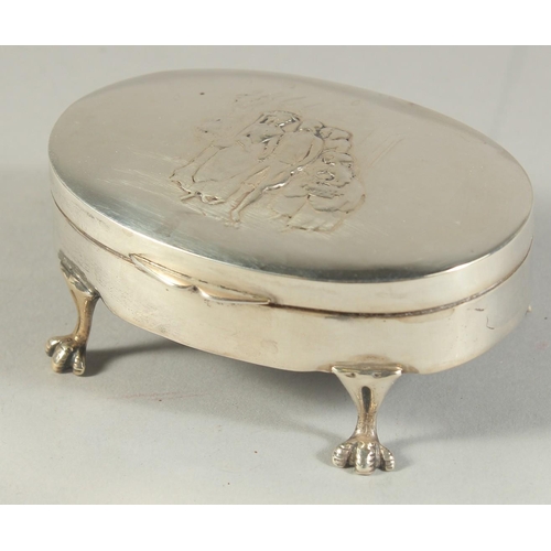 1959 - AN OVAL SILVER JEWELL BOX, the lid repousse with figures, velvet interior on claw feet. Birmingham, ... 