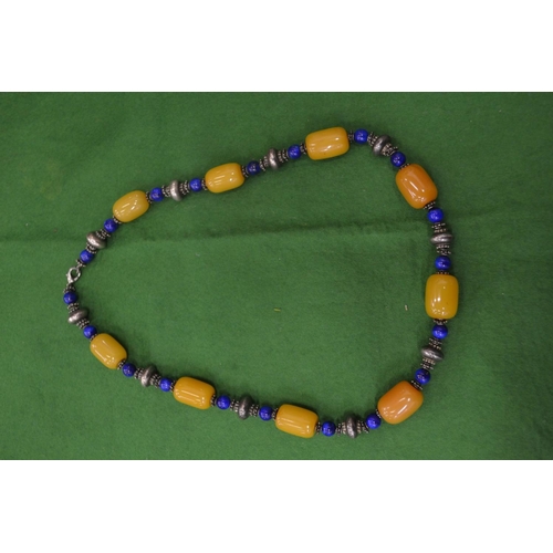 996 - Bead necklace.