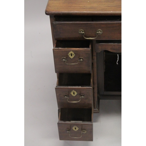 1014 - A GOOD GEORGE III MAHOGANY KNEEHOLE DESK with plain top, three small drawers either side of the knee... 