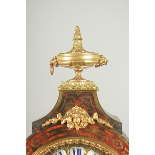 1146 - A GOOD 19TH CENTURY FRENCH BOULLE BRACKET CLOCK, the face with blue and white Roman numerals, brass ... 