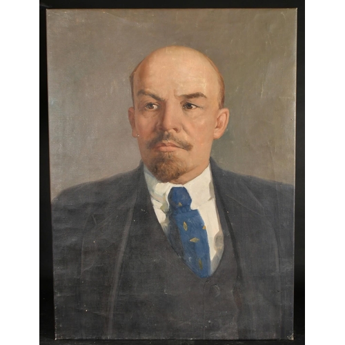 470 - 20th Century Soviet School, Head and shoulders portrait of Lenin, oil on canvas, 37.75