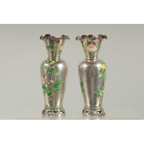 195 - A FINE PAIR OF CHINESE ENAMELLED SILVER VASES, each decorated with enamelled floral sprays, the neck... 