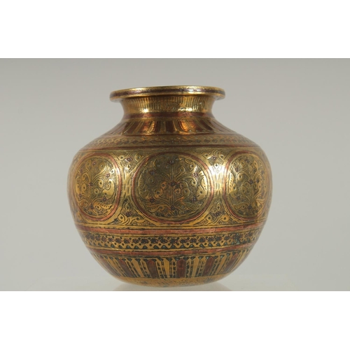 281 - AN 18TH-19TH CENTURY SOUTH INDIAN TANJORE GANGA JUMNA BRASS LOTA, 14cm high.