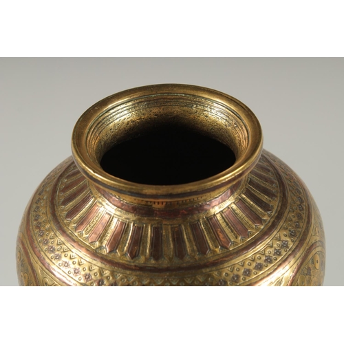 281 - AN 18TH-19TH CENTURY SOUTH INDIAN TANJORE GANGA JUMNA BRASS LOTA, 14cm high.