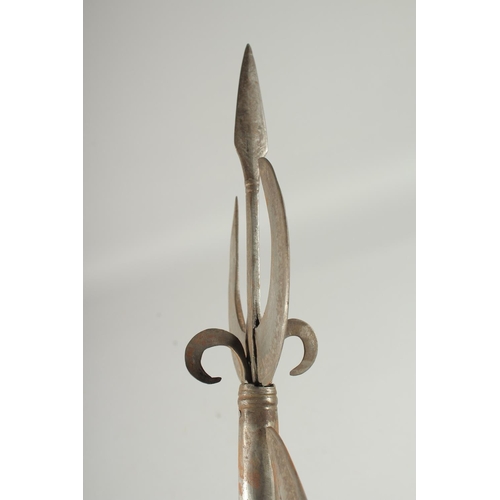 352 - AN UNUSUAL 19TH CENTURY NORTH INDIAN SILVER INLAID STEEL COMBINATION AXE, 85cm long.