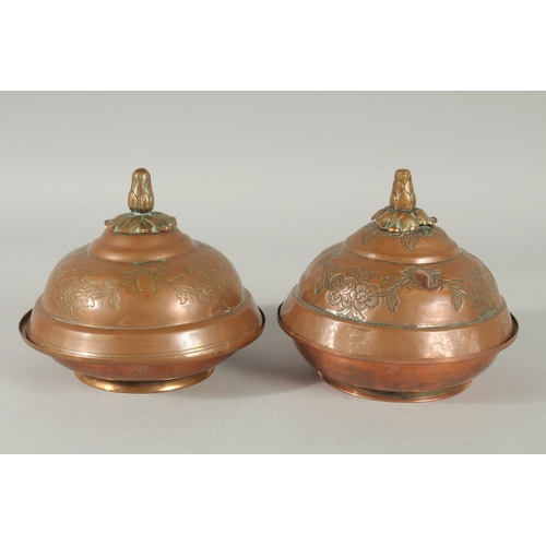 356 - A RARE PAIR OF 18TH CENTURY OTTOMAN TURKISH GILDED COPPER TOMBAK LIDDED DISHES, 16.5cm diameter.