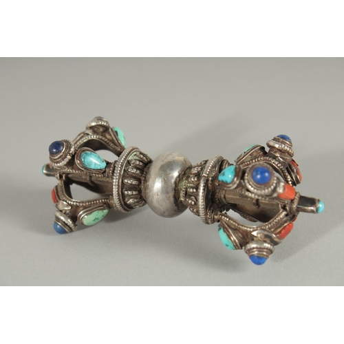 359 - A RARE 19TH-20TH CENTURY TIBETAN MONGOLIAN TURQUOISE, LAPIS AND CORAL INSET SILVER VAJRA ORNAMENT, 1... 